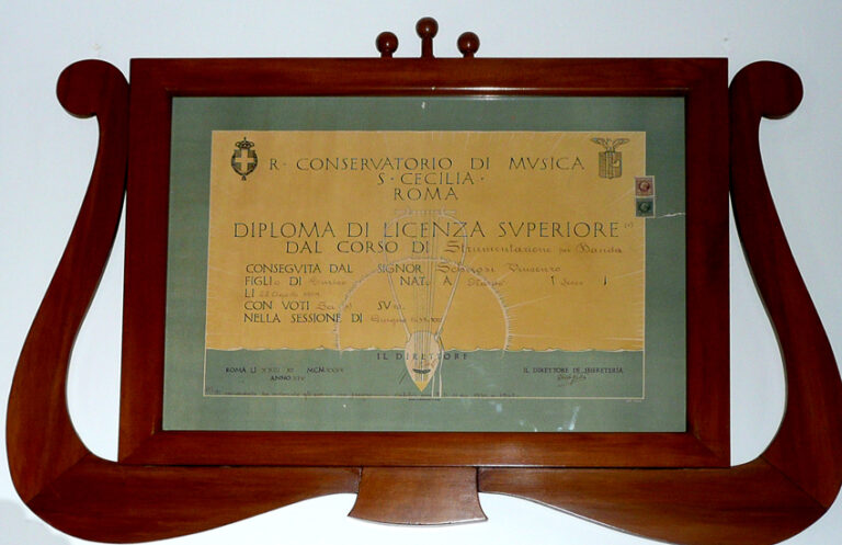 Diploma del Conservatorio di Santa Cecilia del Maestro Vincenzo Schirosi